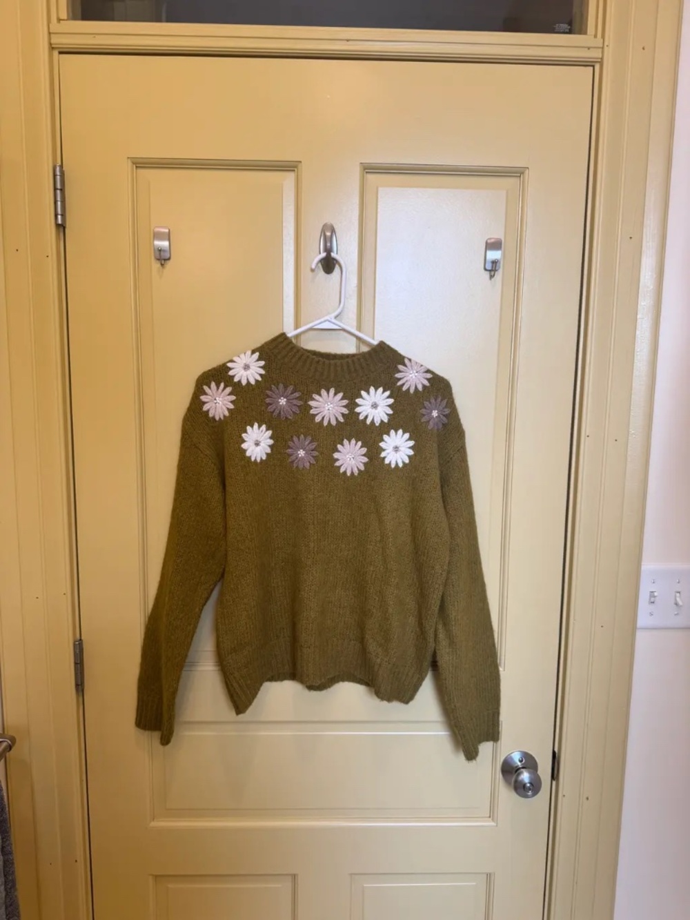 DR2 Olive Floral Embroidered Knit Sweater Size Large